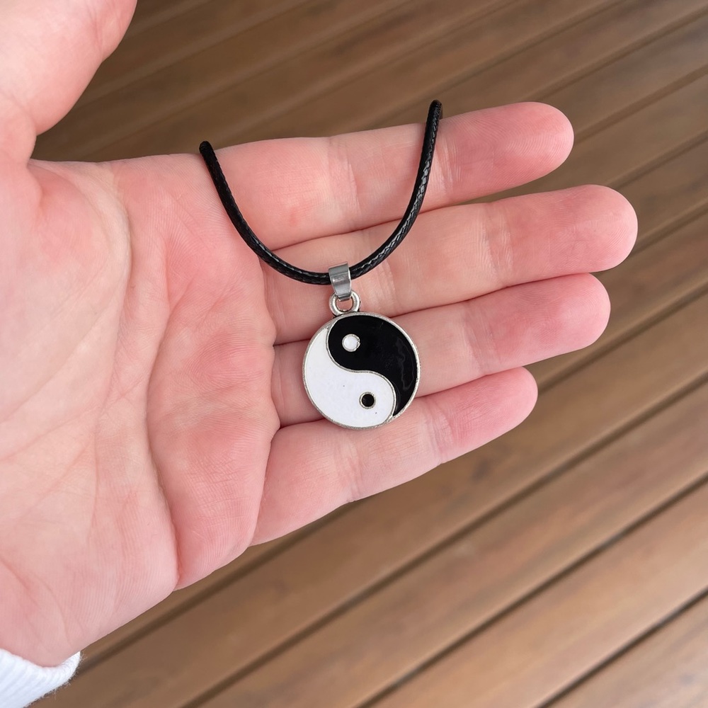 Nostalgic Y2K Yin Yang Enamel Necklace with Silver Accents